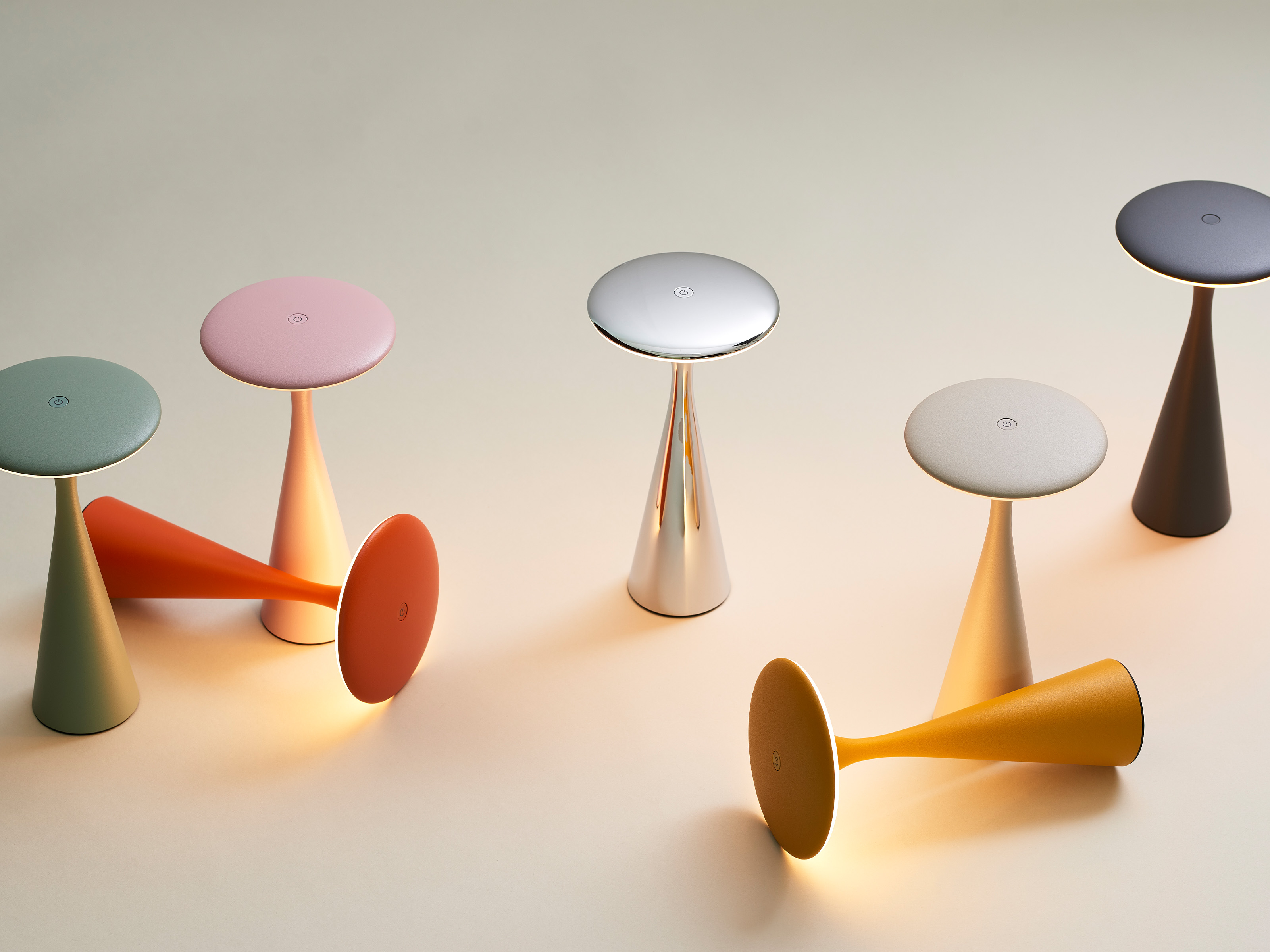 Ufo_Lamp-2DZlgn1YSdcP4e.jpg